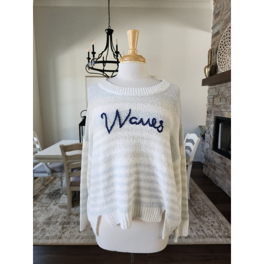 Boutique Vintage Havana Waves Embroidered‎ Striped Knit Sweater Pullover Small